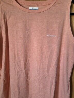Columbia Women’s Sleeveless Tank Top - Coral